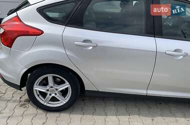 Хэтчбек Ford Focus 2013 в 