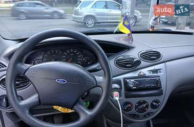 Хетчбек Ford Focus 2002 в  фото 6 Хетчбек Ford Focus 2002 в