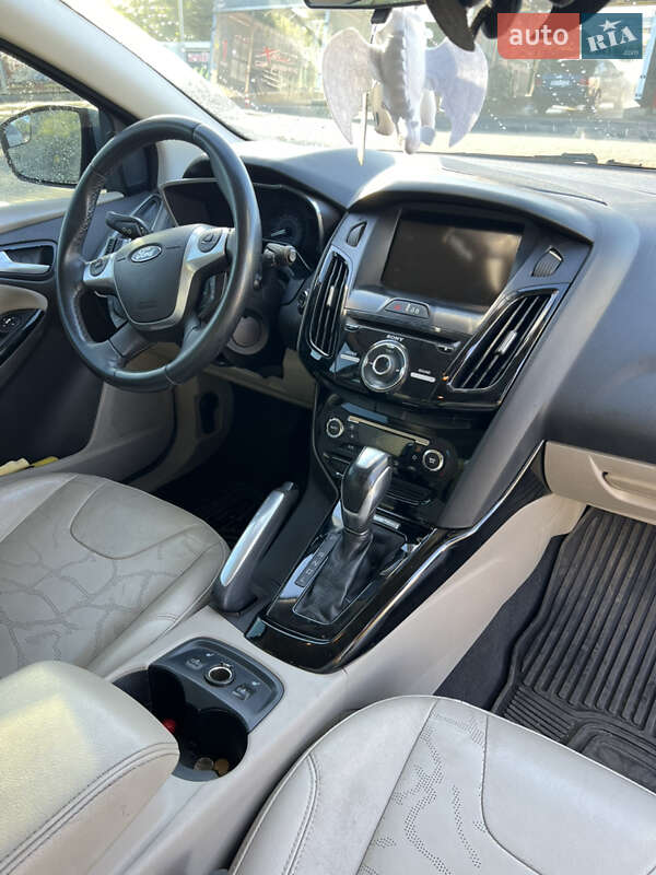 Хетчбек Ford Focus 2013 в Кропивницькому