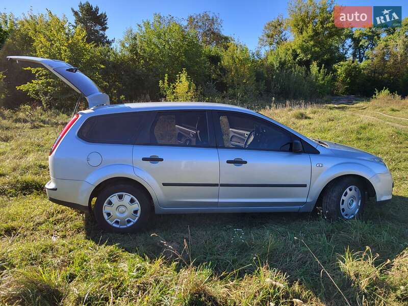 Универсал Ford Focus 2005 в Бердичеве фото 9 Универсал Ford Focus 2005 в Бердичеве