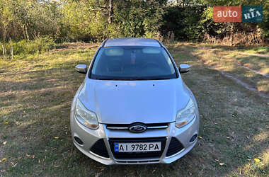 Седан Ford Focus 2014 в 