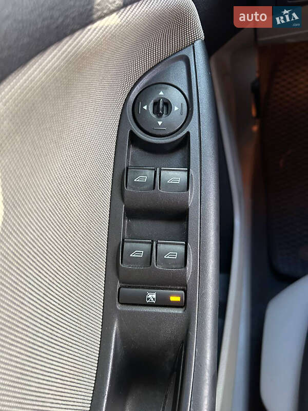 Седан Ford Focus 2014 в Мироновке фото 27 Седан Ford Focus 2014 в Мироновке