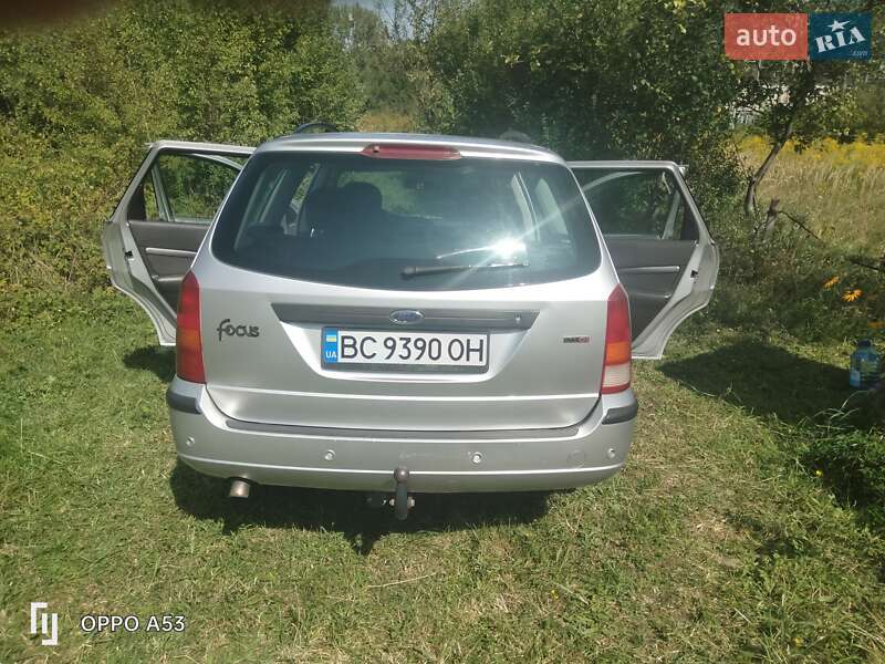 Универсал Ford Focus 2003 в Новояворовске