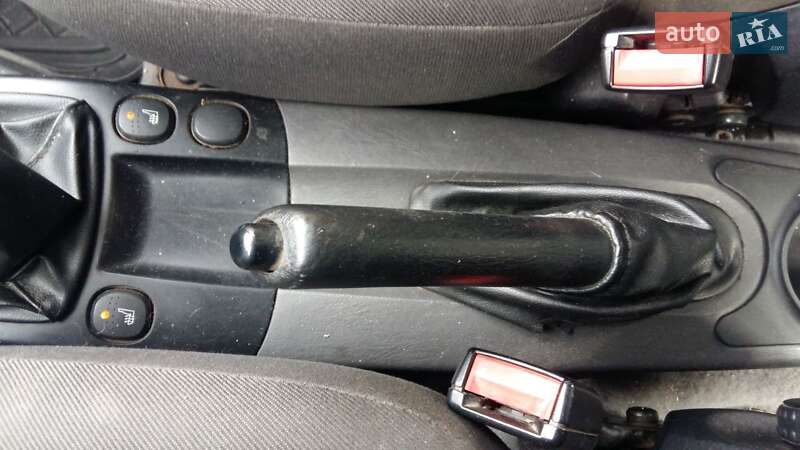 Универсал Ford Focus 2003 в Новояворовске