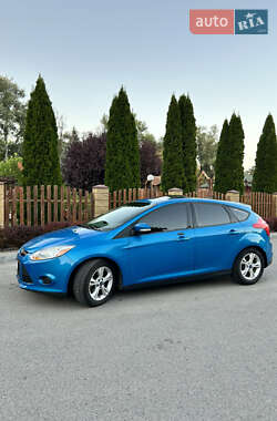 Хэтчбек Ford Focus 2014 в 
