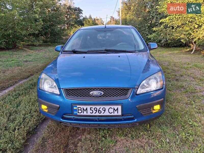 Хэтчбек Ford Focus 2007 в Бурыни