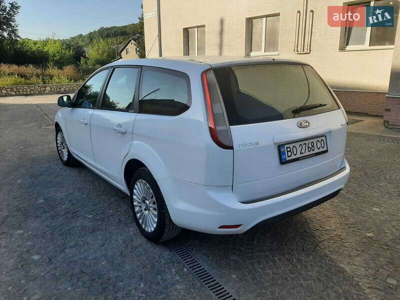 Универсал Ford Focus 2010 в Теребовле