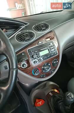 Хэтчбек Ford Focus 1999 в Киеве