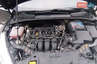 Седан Ford Focus 2015 в 