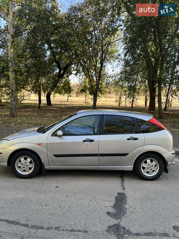 Хэтчбек Ford Focus 2004 в Николаеве
