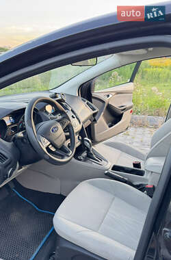 Седан Ford Focus 2015 в 