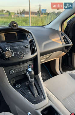 Седан Ford Focus 2015 в 