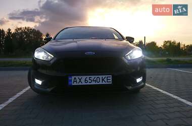 Хэтчбек Ford Focus 2015 в Деражне