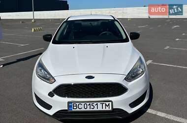 Седан Ford Focus 2015 в 