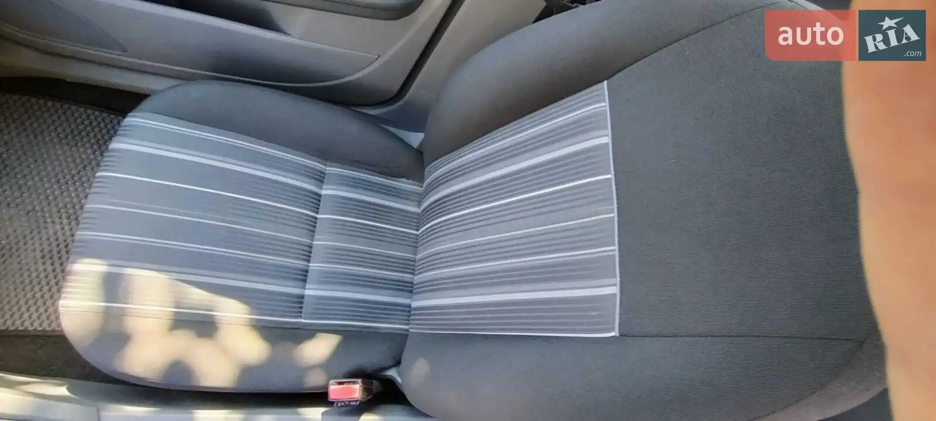 2010 Ford Focus - мініатюра 12