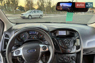 Хэтчбек Ford Focus 2014 в 
