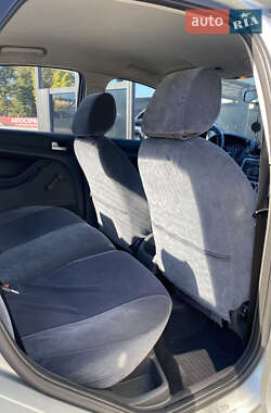 Седан Ford Focus 2006 в 