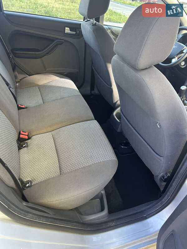 Хэтчбек Ford Focus 2007 в Полтаве