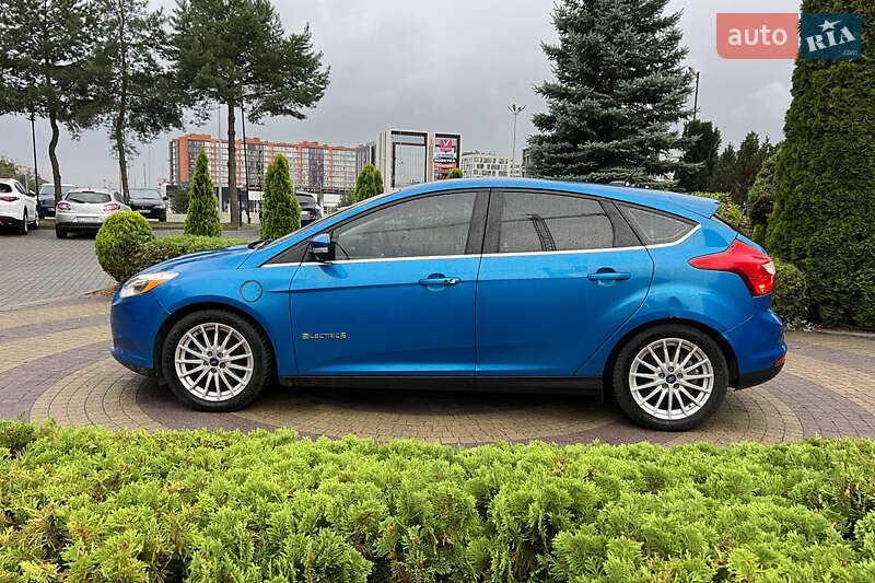 Хэтчбек Ford Focus 2012 в Львове