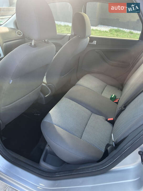 Хэтчбек Ford Focus 2007 в Полтаве