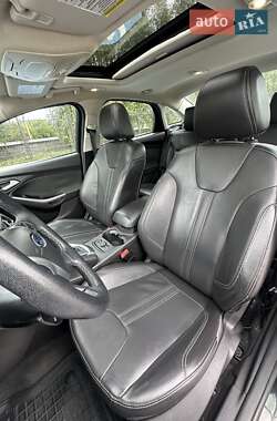 Седан Ford Focus 2013 в 