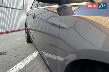Хэтчбек Ford Focus 2012 в 