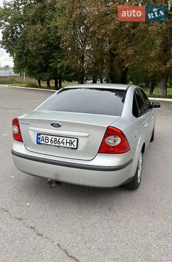 Седан Ford Focus 2005 в 
