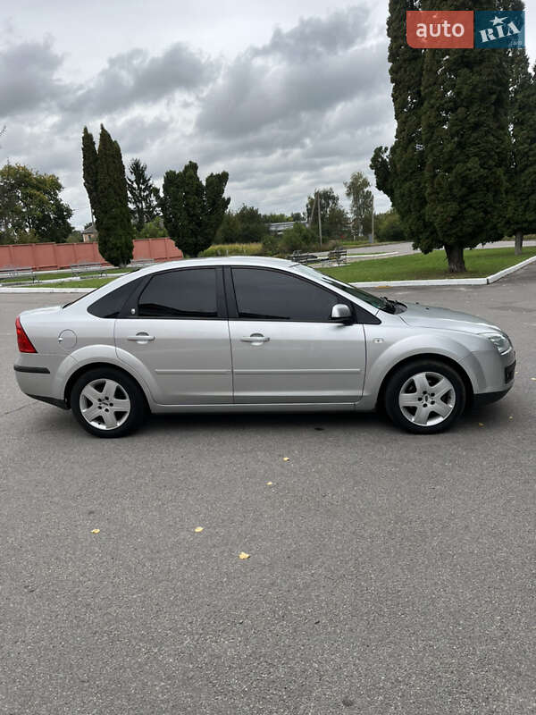 Седан Ford Focus 2005 в Хмельнике