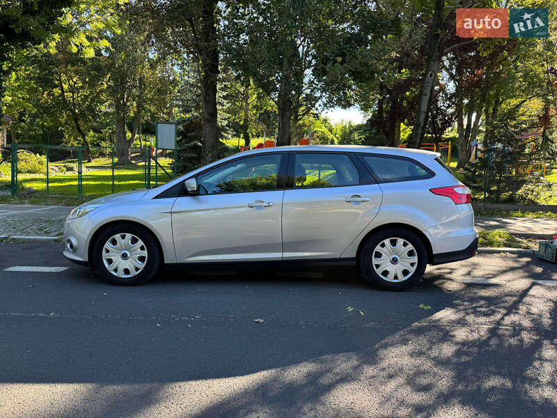 Универсал Ford Focus 2014 в Киеве фото 14 Универсал Ford Focus 2014 в Киеве