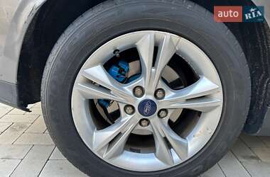 Хэтчбек Ford Focus 2014 в 