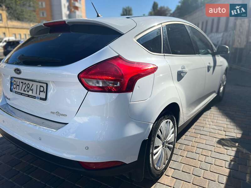 Хэтчбек Ford Focus 2016 в Одессе