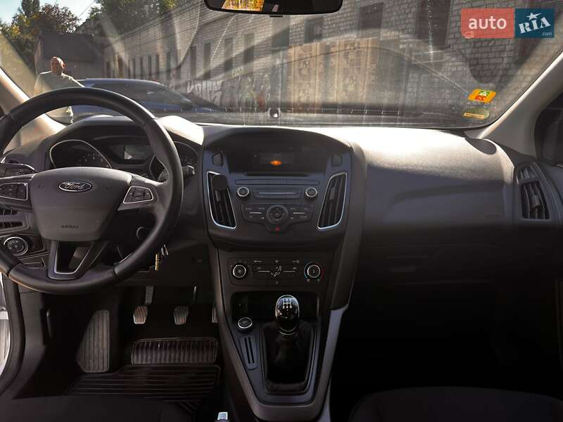 Хэтчбек Ford Focus 2016 в Одессе