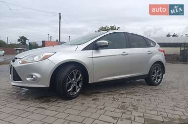 Хэтчбек Ford Focus 2012 в 