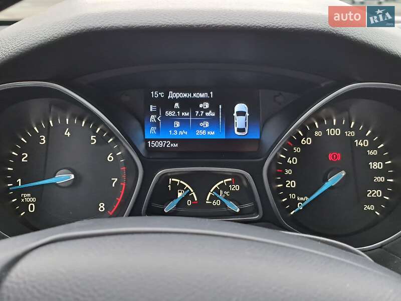Хэтчбек Ford Focus 2015 в Киеве