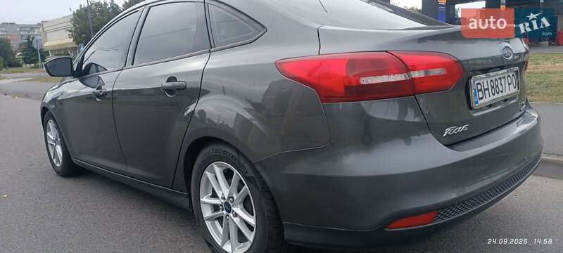Седан Ford Focus 2016 в Черкасах