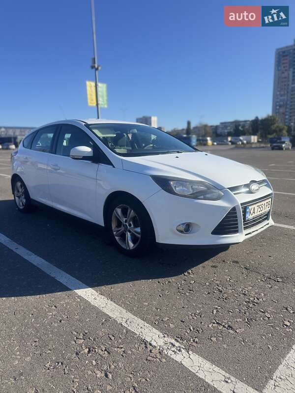 Хэтчбек Ford Focus 2012 в Киеве