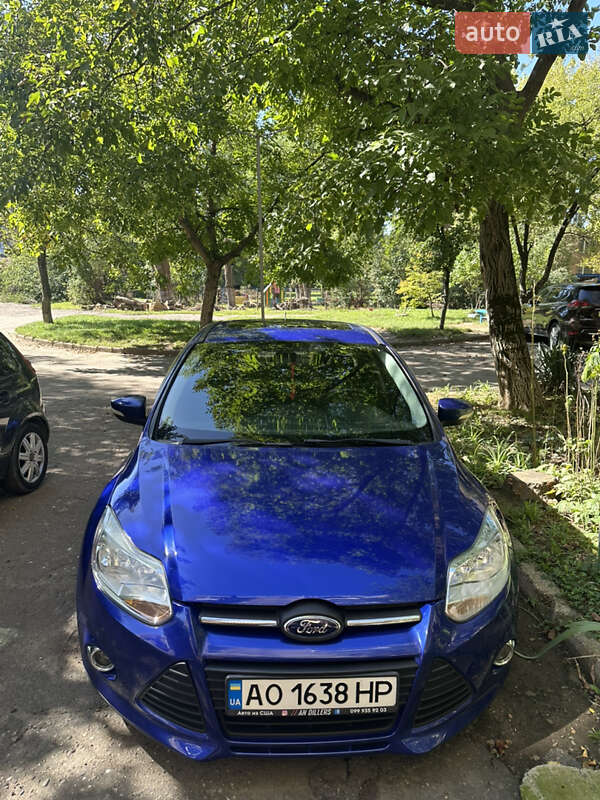 Седан Ford Focus 2013 в Ужгороде