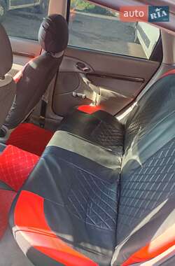 Седан Ford Focus 1999 в 