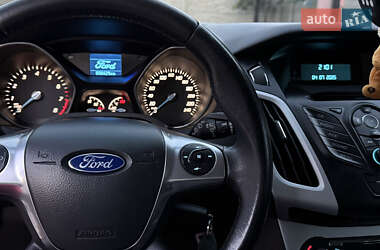 Хэтчбек Ford Focus 2013 в Полтаве