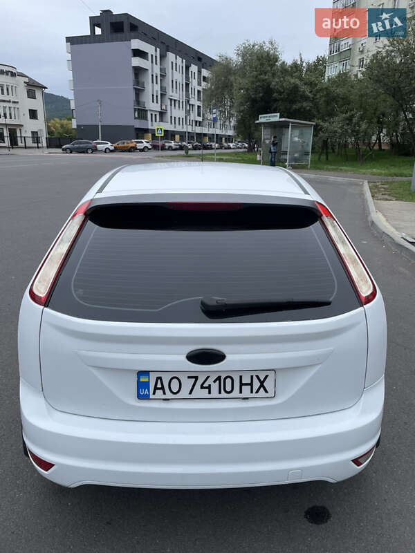 Хетчбек Ford Focus 2008 в Мукачевому