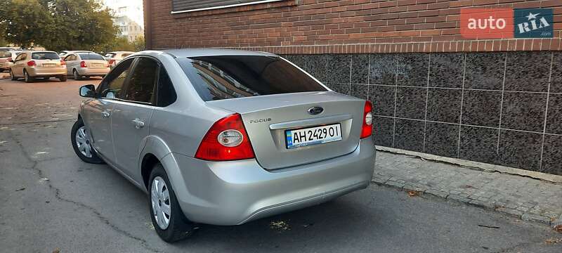 Седан Ford Focus 2008 в Новомосковске фото 4 Седан Ford Focus 2008 в Новомосковске