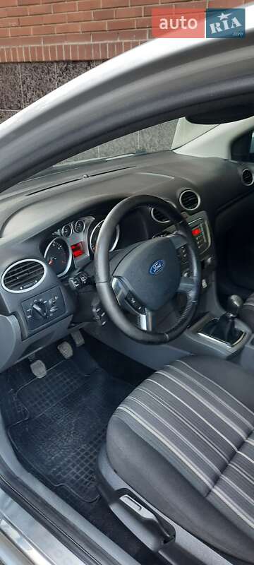 Седан Ford Focus 2008 в Новомосковске фото 10 Седан Ford Focus 2008 в Новомосковске