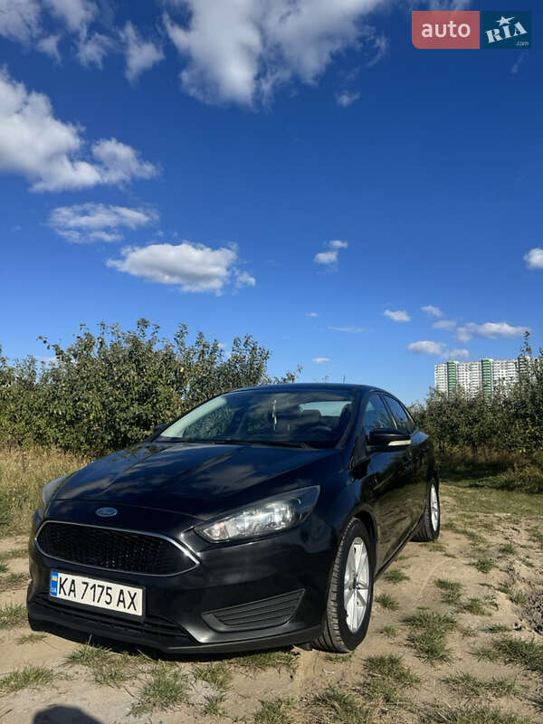 Седан Ford Focus 2015 в Киеве
