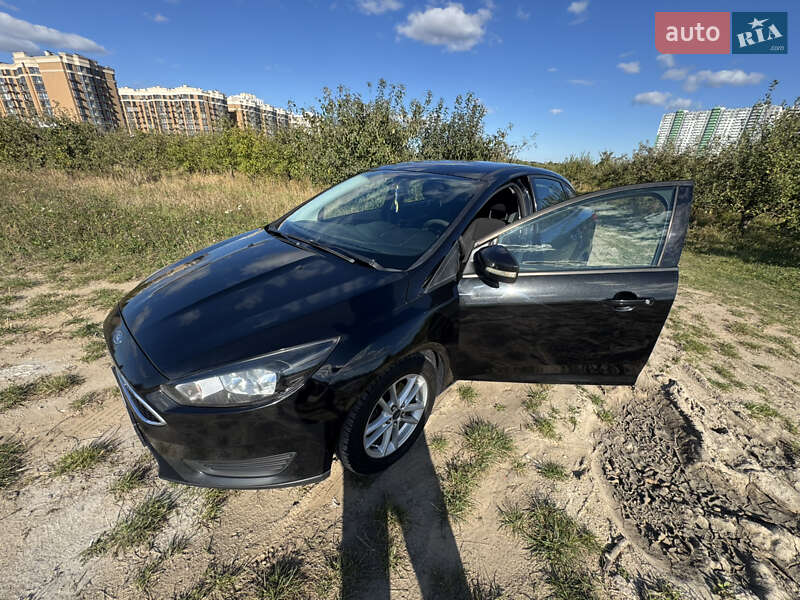 Седан Ford Focus 2015 в Киеве