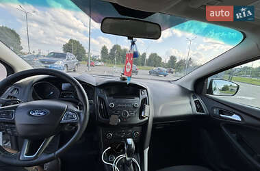 Хэтчбек Ford Focus 2016 в 
