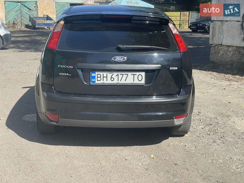Хэтчбек Ford Focus 2007 в Арцизе