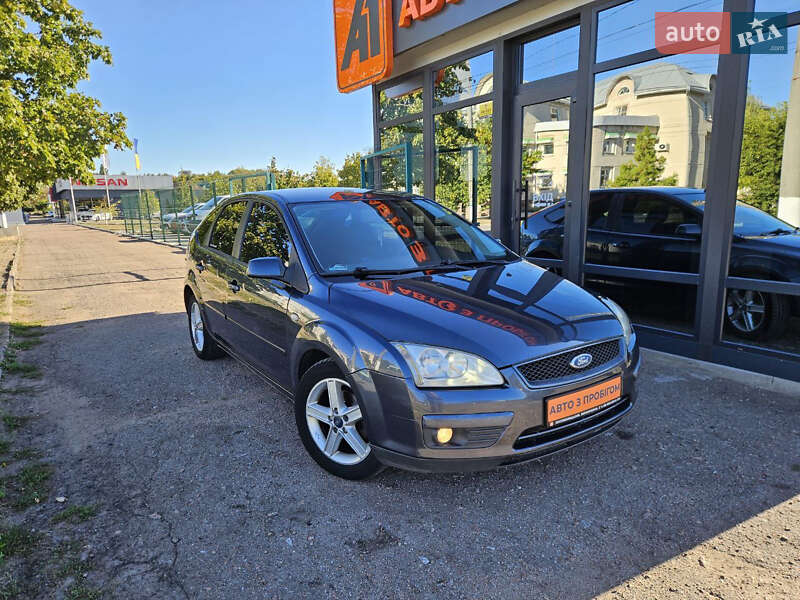Хэтчбек Ford Focus 2007 в 