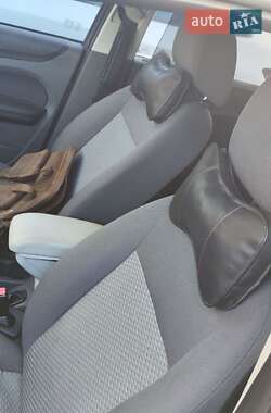 Хэтчбек Ford Focus 2005 в Виннице
