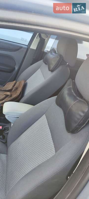 Хэтчбек Ford Focus 2005 в Виннице фото 24 Хэтчбек Ford Focus 2005 в Виннице