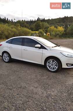 Седан Ford Focus 2015 в Турке
